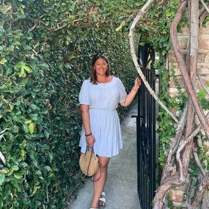 Meet your Posher, Mia